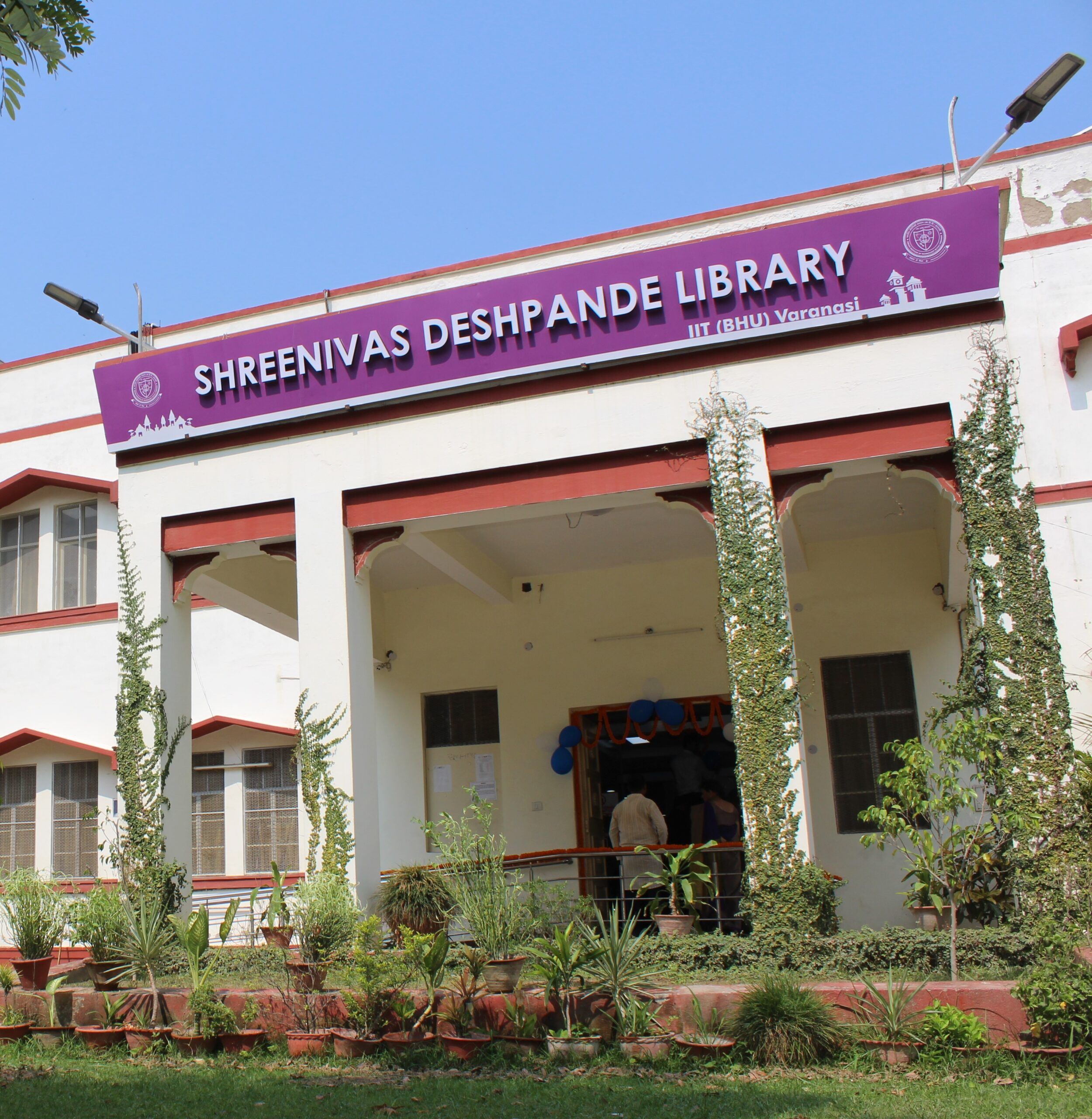 IIT (BHU) Foundation receives US$1Million for name the library